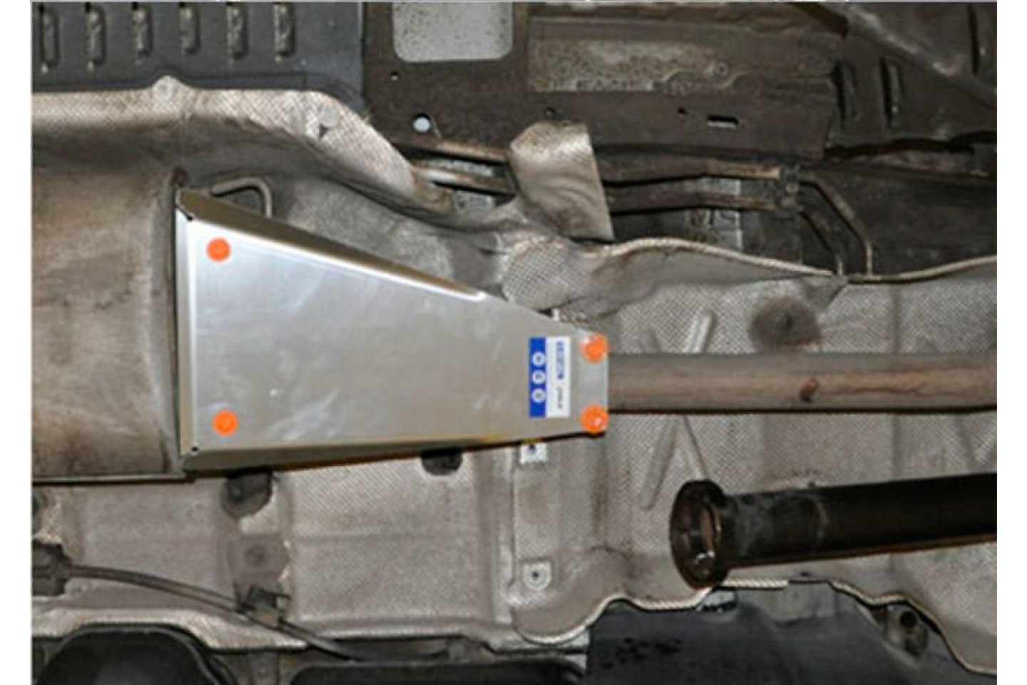 Защита глушителя (алюминий) RIVAL на Jeep Wrangler JK 2D 4D 2007-2018